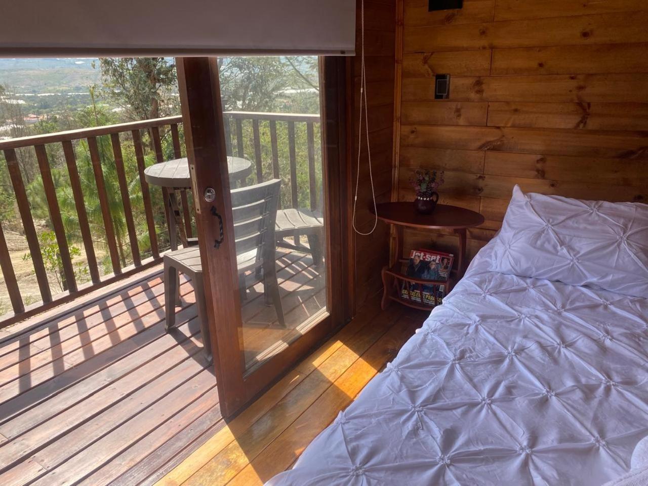 Casita De Palo- Estrenar Villa de Leyva